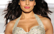 Bipasha Basu shoots film despite injury