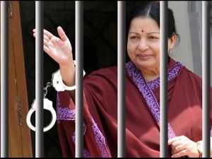 Festive mood at Poes Garden as AIADMK supremo Jayalalithaa released from jail