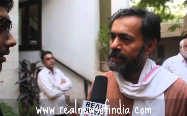 Chit Chat with AAP Yogendra Yadav- We will face competition in Delhi elections