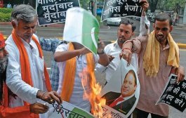 Protest outside Pak High Commissioner’s residence