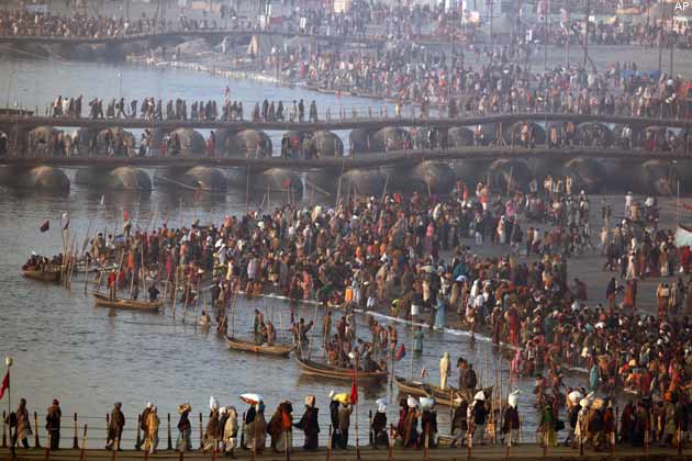 Over 80 lakh to take holy dip at Sangam