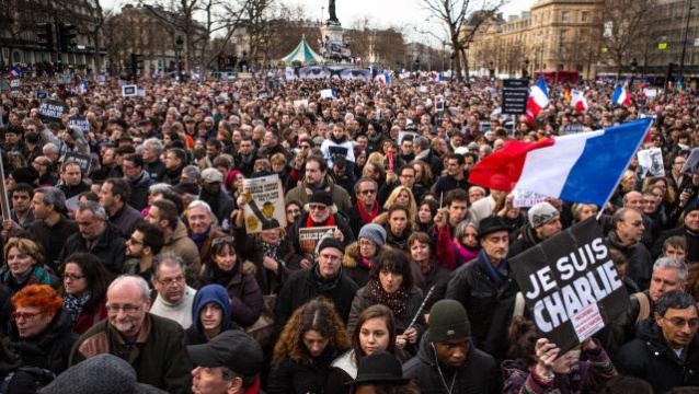 Paris anti-terror rally: all religions, ages and nations in massive show of unity