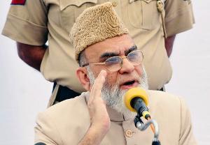 Shahi Imam Syed Ahmed Bukhari appeals for support to AAP in Delhi polls