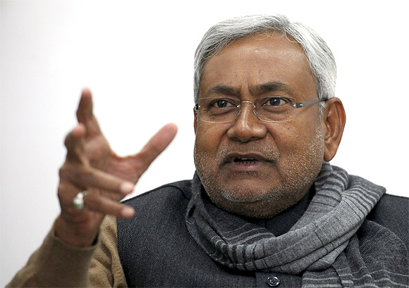 Nitish wishes Kejriwal luck for Delhi polls, flays BJP
