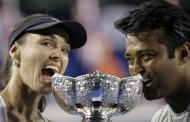 Paes-Hingis win Australian Open mixed-doubles title