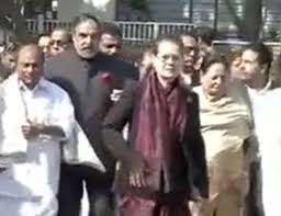 Coal scam: Sonia Gandhi leads Congress’s solidarity march to Manmohan’s residence
