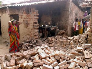 Quake toll in India goes up to 72, India ramps up relief in Nepal