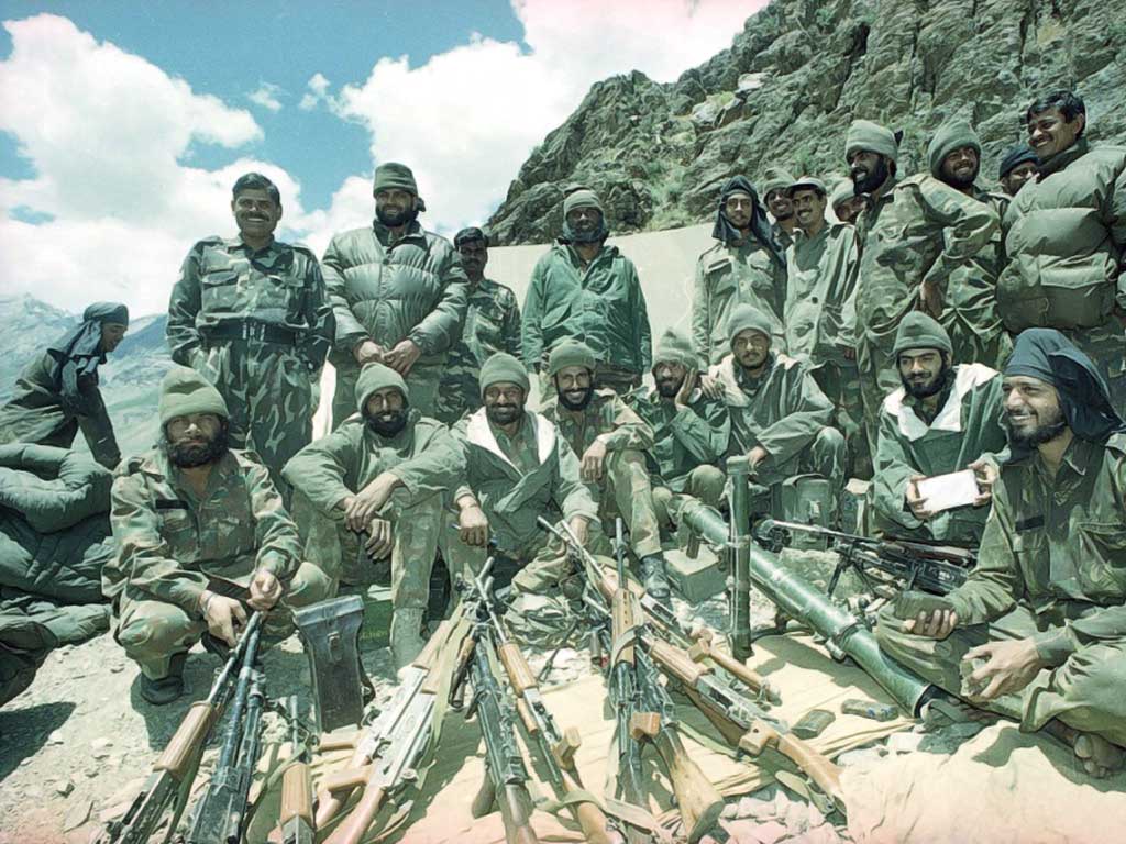 Prez hails mountaineers’ service during Kargil war