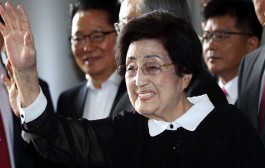 Lee Hee-ho, first lady from South Korean ‘sunshine’ era, visits the North