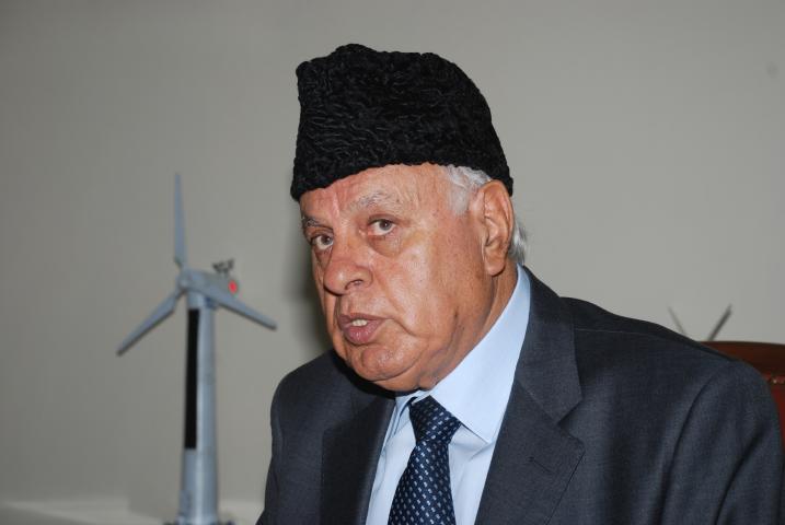 India, Pakistan must talk in neutral country: Farooq