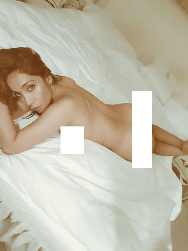Sophia Hayat goes NUDE to protest against the Porn Ban!