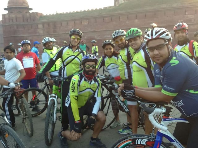 Delhi kick-starts car-free day