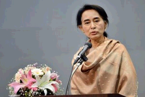 Suu Kyi Says ‘Will Run Govt’ If Party Wins Myanmar Poll