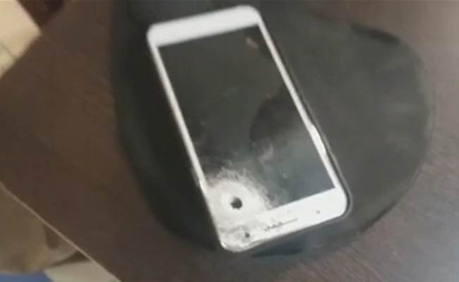 How A Cellphone Saved A Mumbai Builder From A Bullet