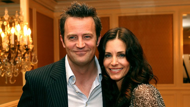 Are the ‘Friends’ co-stars romancing for real? Rumours of Courteney Cox, Matthew Perry dating surface