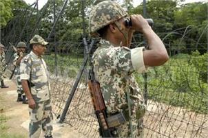 3 police jawans injured in encounter with Maoists