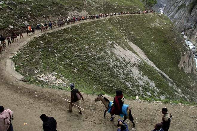 1,786 pilgrims leave for Amarnath cave shrine from Jammu