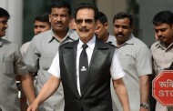 Sahara chief offers in SC to pay Rs 300 cr as bank gurantee