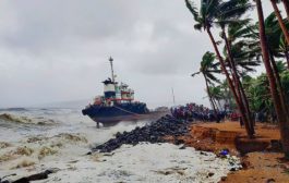 Cyclone Nisarga makes landfall, uproots trees, spares Mumbai