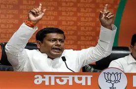 Row over BJP’s Sukanta Majumdar accusing Bengal minister Bhuniya of reprimanding students, faculty